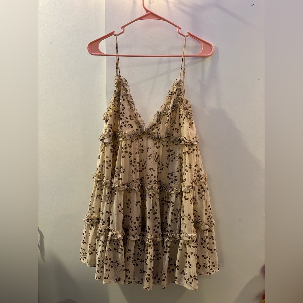 Western Style Poofy Cream Dress